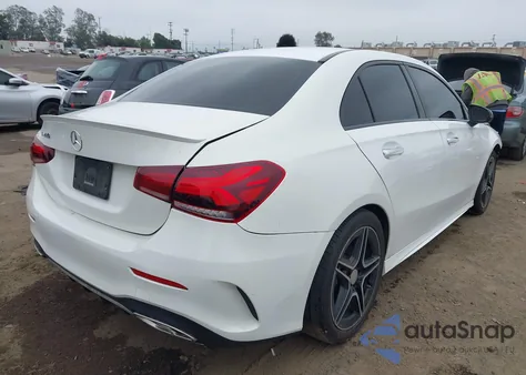 2020 Mercedes-Benz A 220 из США, поврежденный, VIN W1K3G4EB3LJ234065